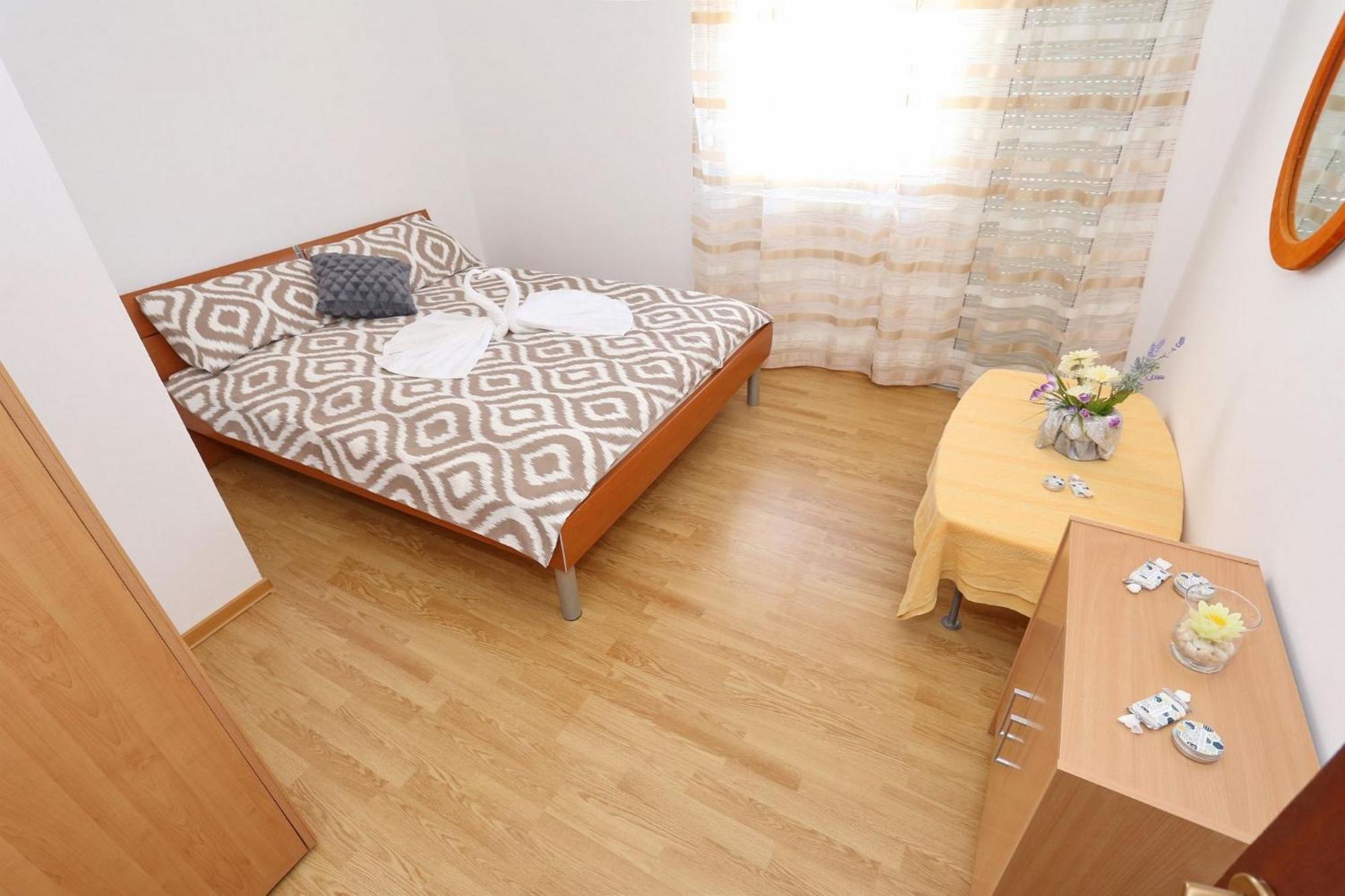 Apartments Marino Vir Ngoại thất bức ảnh