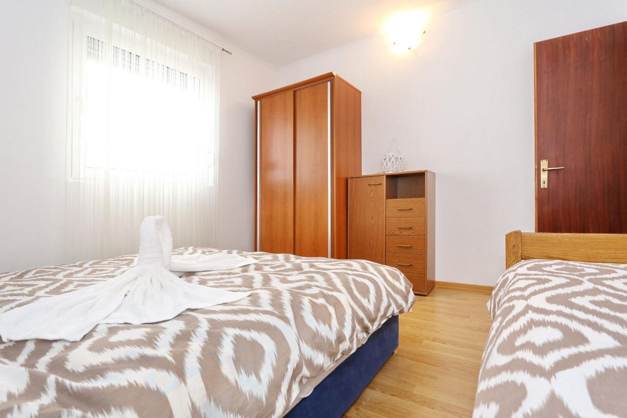 Apartments Marino Vir Ngoại thất bức ảnh