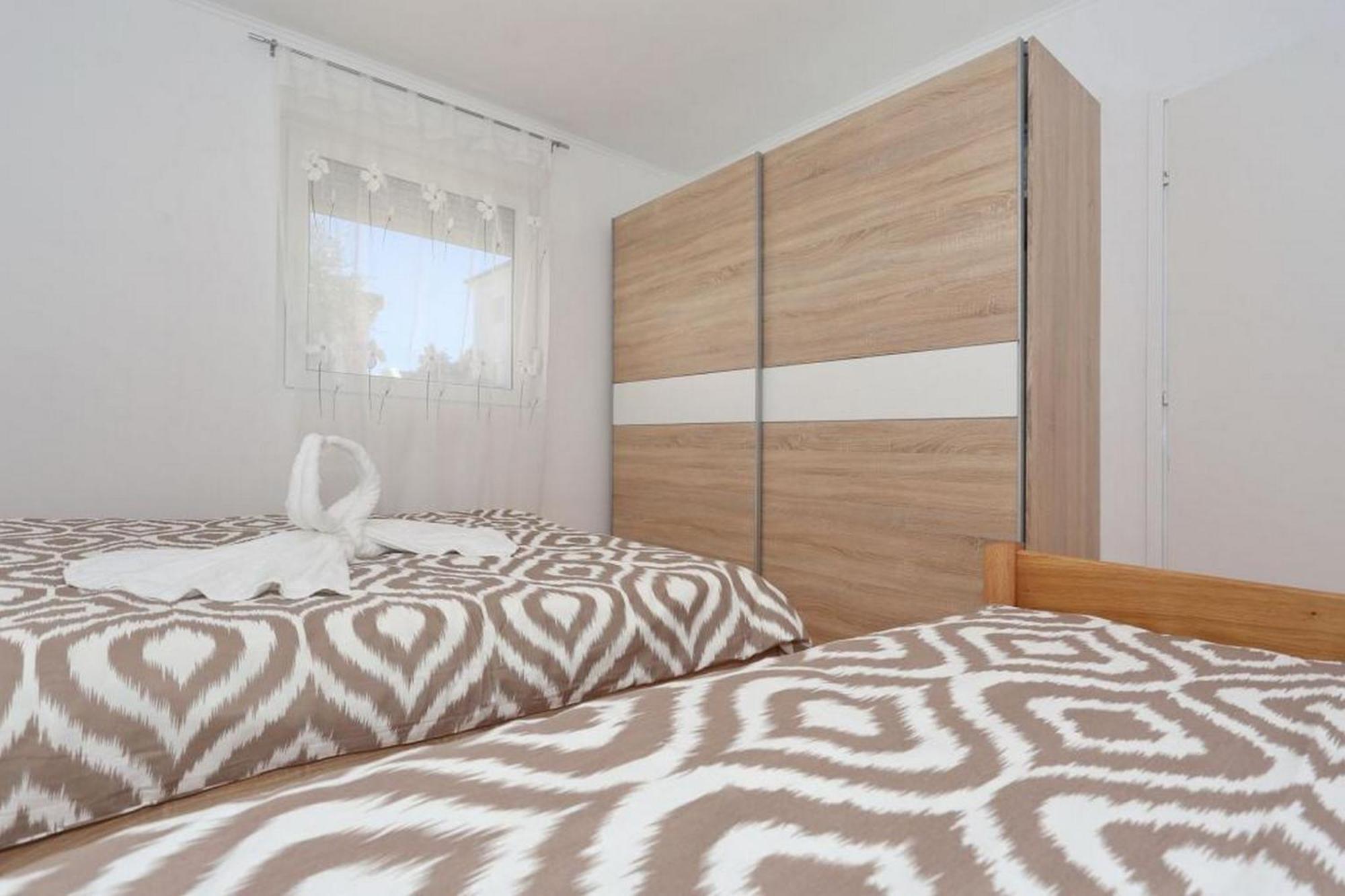 Apartments Marino Vir Ngoại thất bức ảnh